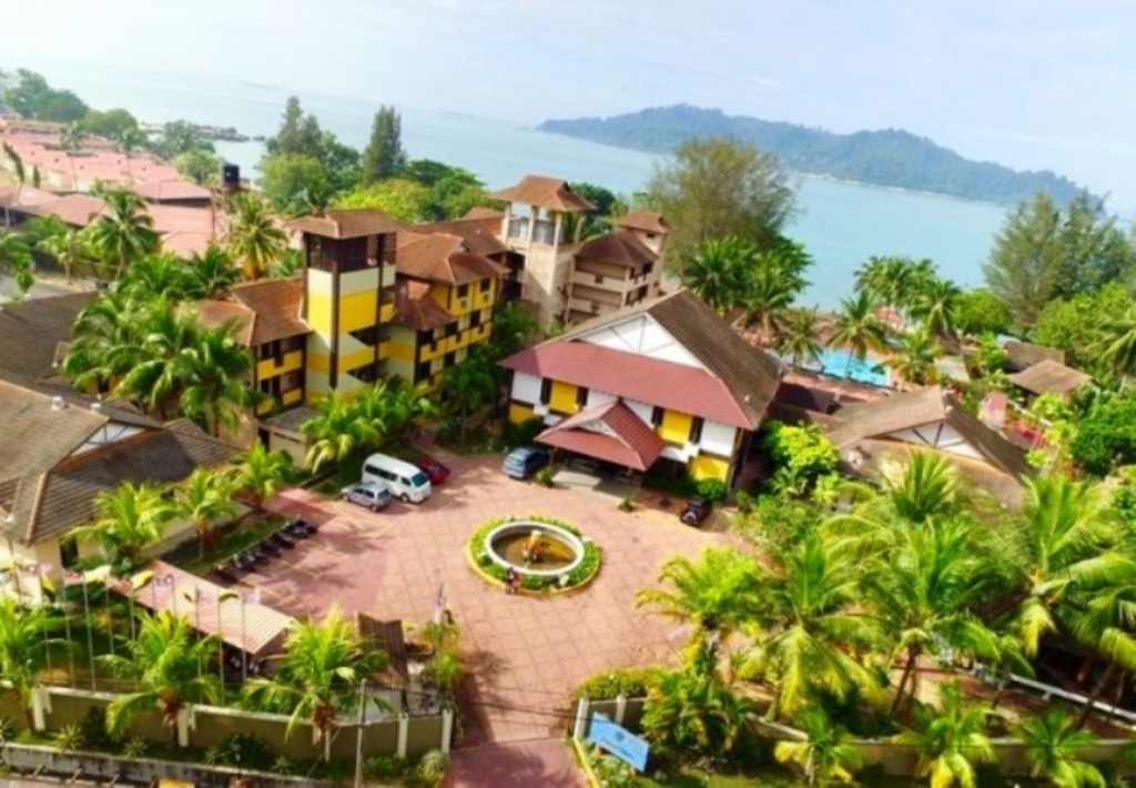 Puteri Bayu Beach Resort, Pulau Pangkor Packages - AMI Travel & Tours